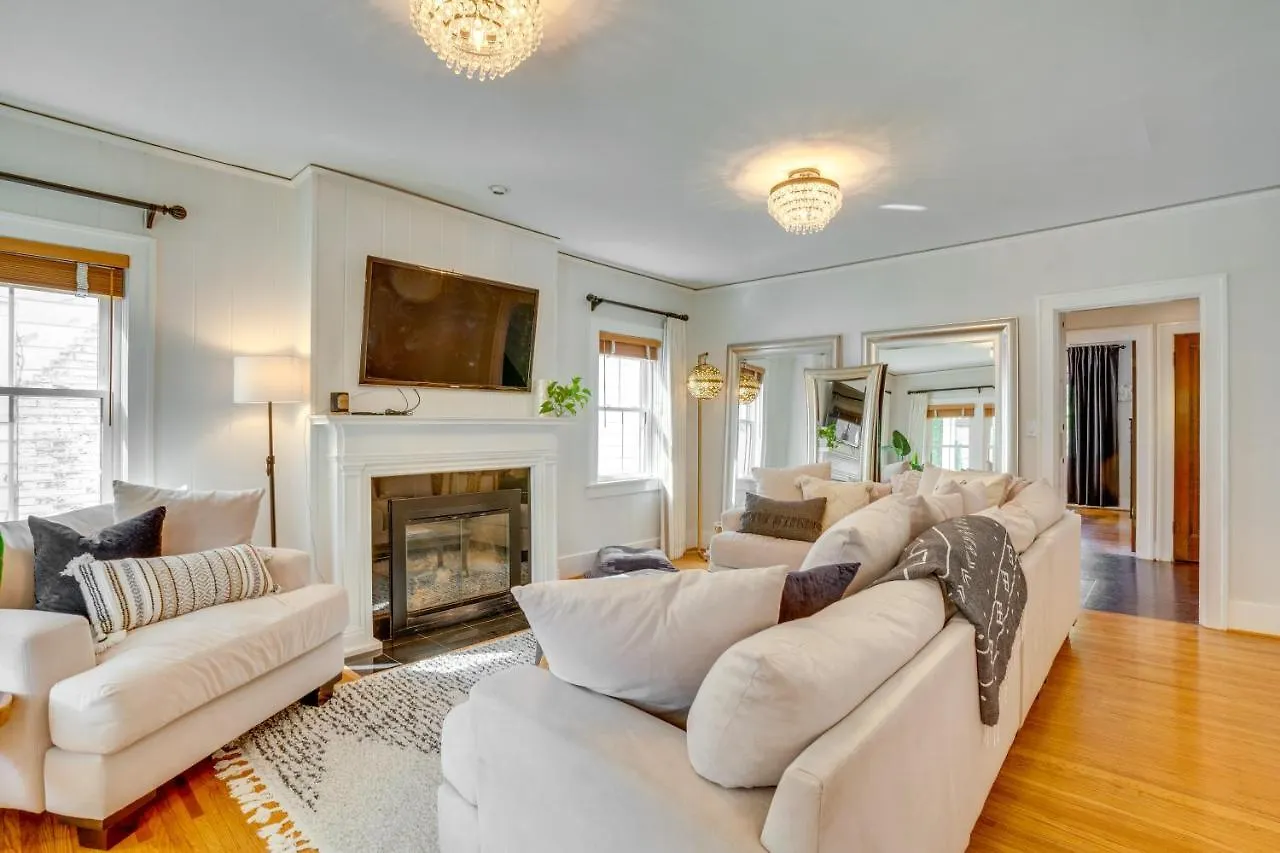 Holiday home Charming Louisville Retreat With Patio And Fireplace!