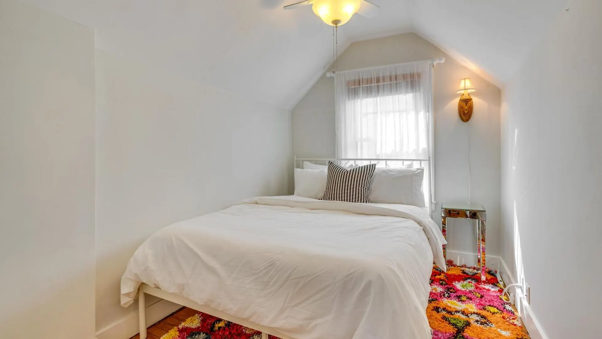 Holiday home Charming Louisville Retreat With Patio And Fireplace!